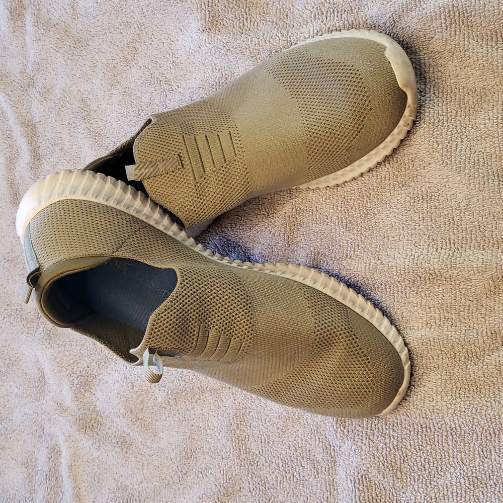 Men's Skechers Size 11 - Picture 3 of 3